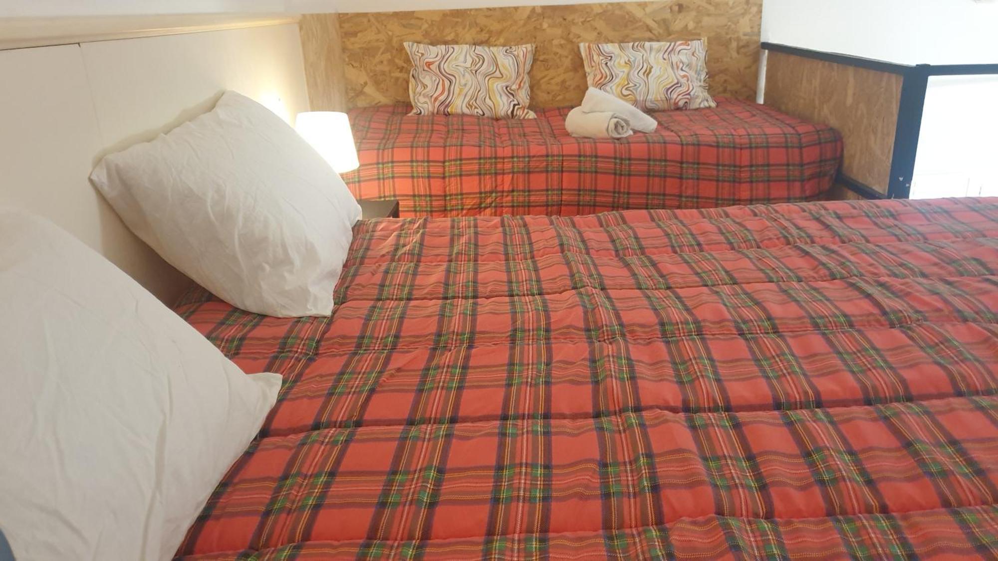 Home Hostel Катания Екстериор снимка