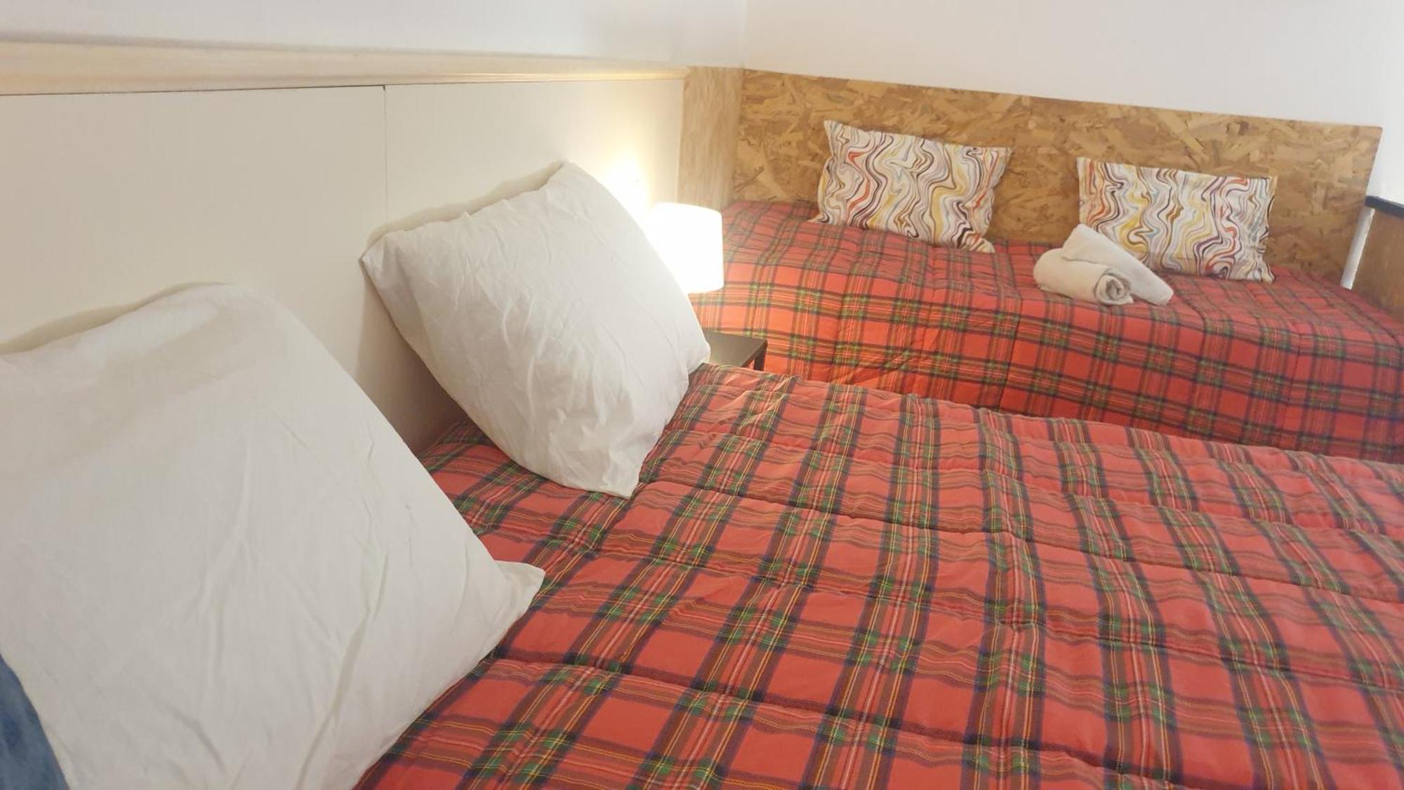 Home Hostel Катания Екстериор снимка
